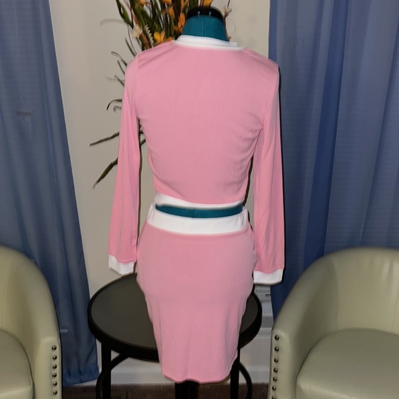 Pink & White Ribbed Two Piece Skirt Set - Picture 4 of 4